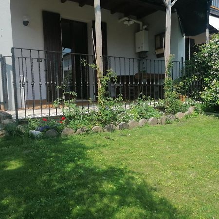 فيلا Casa Laghetto Castellaro  المظهر الخارجي الصورة